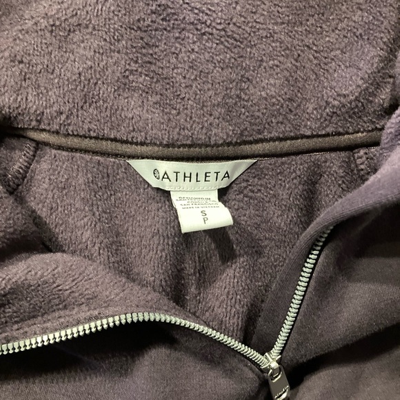 Athleta Mock-Neck Shoulder Zipper Fleece-Lined Pullover w/ Tulip Hem - Picture 2 of 10